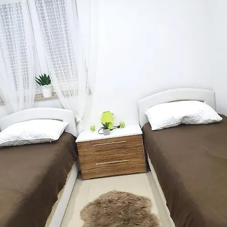Apartament With 2 Bedrooms In Vir, With Wonderful Sea View, Private Pool, Furnished Balcony - 5 M From The Beach Vir