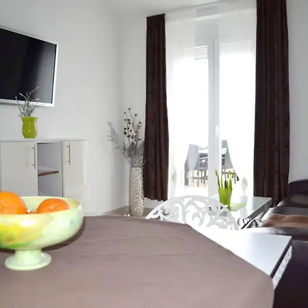 With 2 Bedrooms In Vir, With Wonderful Sea View, Private Pool, Furnished Balcony - 5 M From The Beach * Vir