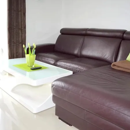 With 2 Bedrooms In Vir, With Wonderful Sea View, Private Pool, Furnished Balcony - 5 M From The Beach *